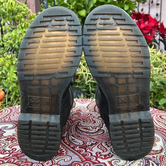 Dr. Martens Mirage Floral Triumph 1914 Tall Boots - Picture 15 of 17